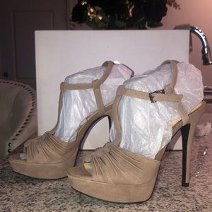 Suede ankle strap pumps